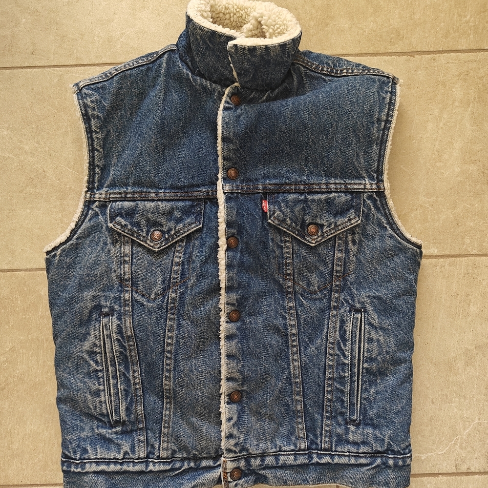 Levi's vest - Picture 3 of 5
